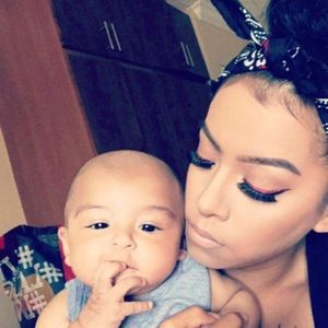 Meet your Posher, Nadia